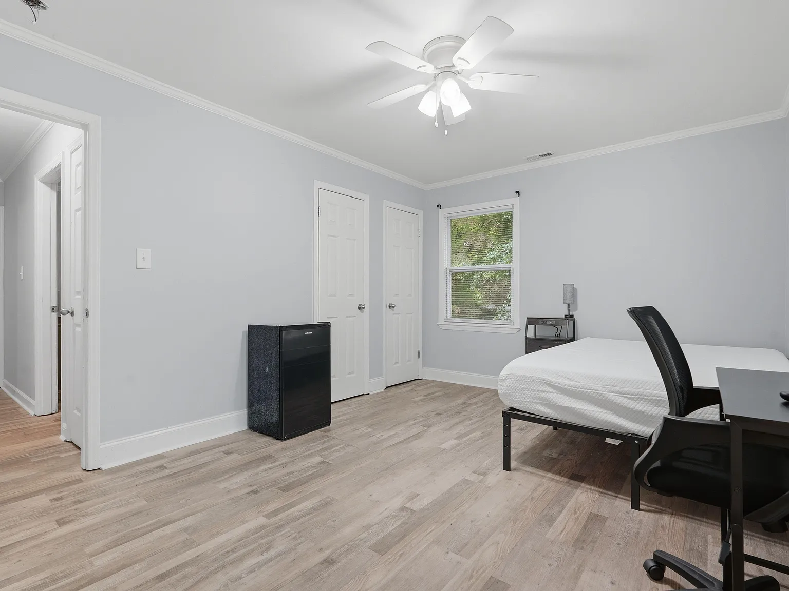 4 bed, 2.0 bath, 1731 sqft, $1,360 — Photo 3