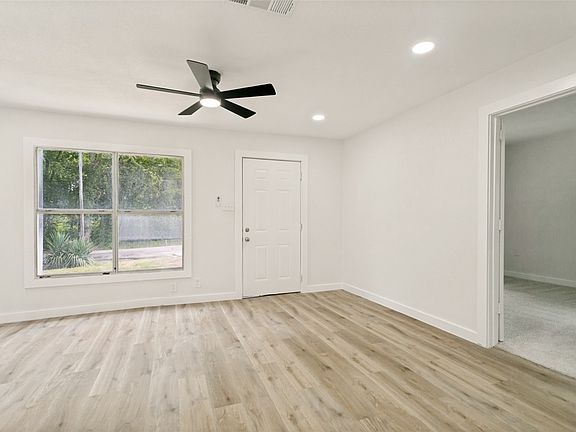 5th image of 1211 E Virginia St