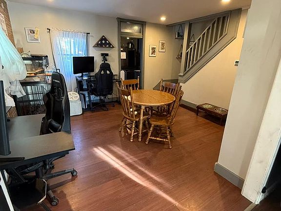 5th image of 1417 3rd Ave