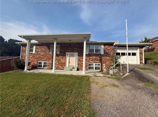 40 Hickory Ln, Madison, WV 25130