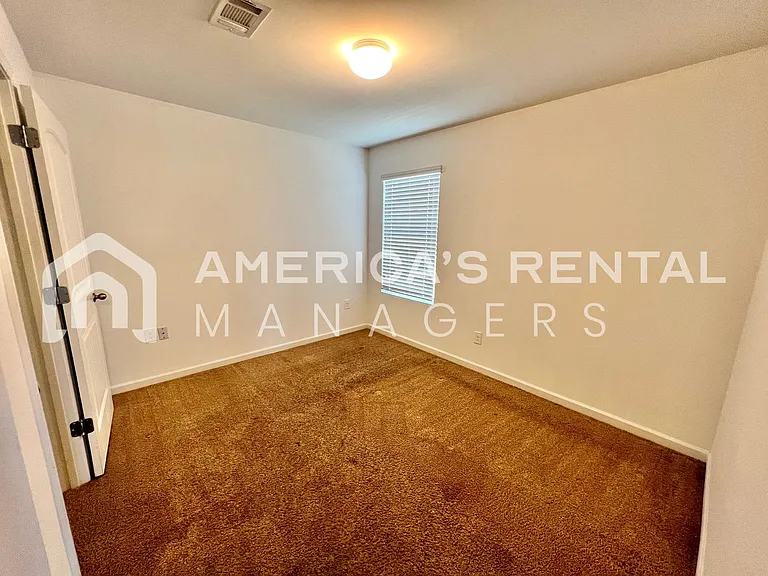 16406 Waterbury Ln — Photo 12