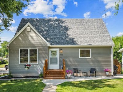 1102 E 2nd St, Anamosa, IA, 52205