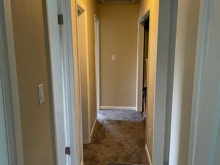 1050 Pershing St — Photo 14