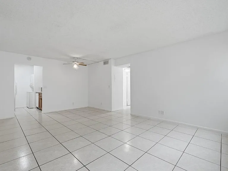10148 Twin Lakes Dr #12-C — Photo 1