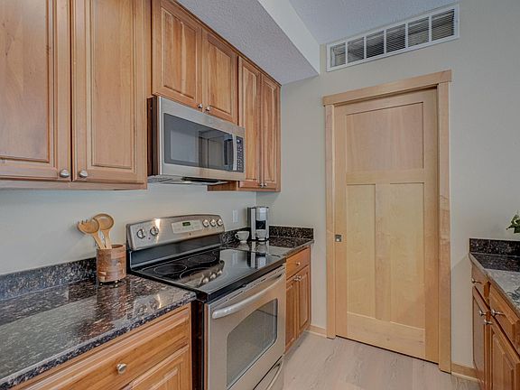 4th image of 350 Main St N Unit 230