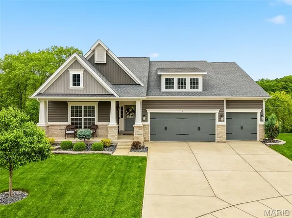 31 Tarpan Cir, Wentzville, MO 63385
