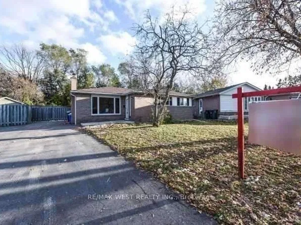 12 Duke Rd #Basement, Brampton, ON L6T 3K1