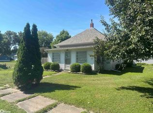 711 Division St, Keosauqua, IA 52565