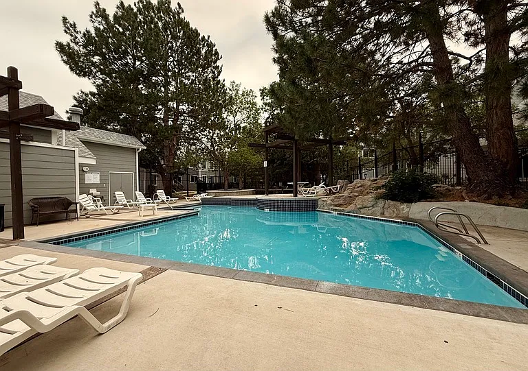 12414 E Tennessee Cir #B — Photo 24