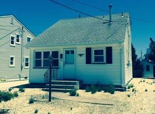 9 Sterling Ave, Lavallette, NJ 08735