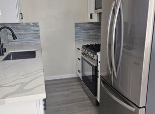 560 Geneva Ave APT 8, Redwood City, CA