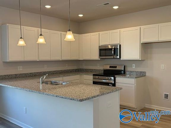 5th image of 1120 Tanger Glen Trl NW