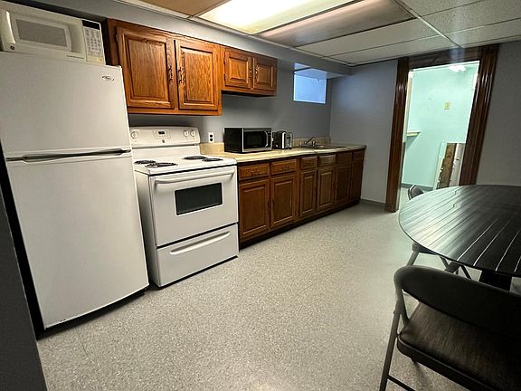 4th image of 250 1st St Floor 1
