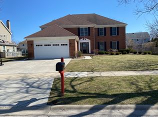 517 W Foxdale Ln, Arlington Heights, IL 60004