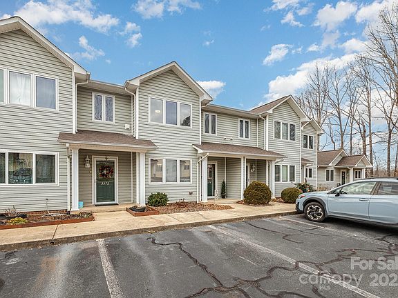 2nd image of 3374 White Oak Ct