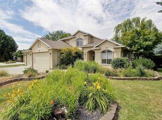 4550 W Brassie Ct, Meridian, ID 83646