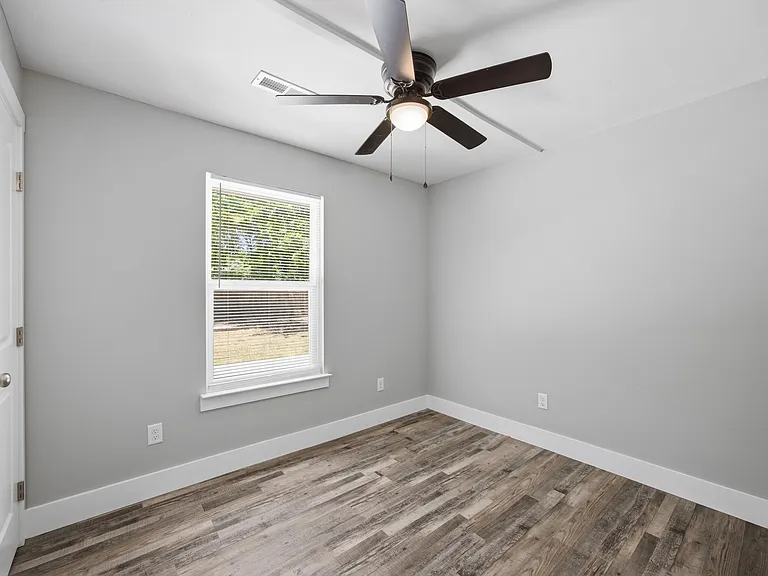 7713 Canyon Dr — Photo 19