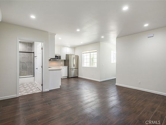 4th image of 10972 McKinley Ave Unit 1/2