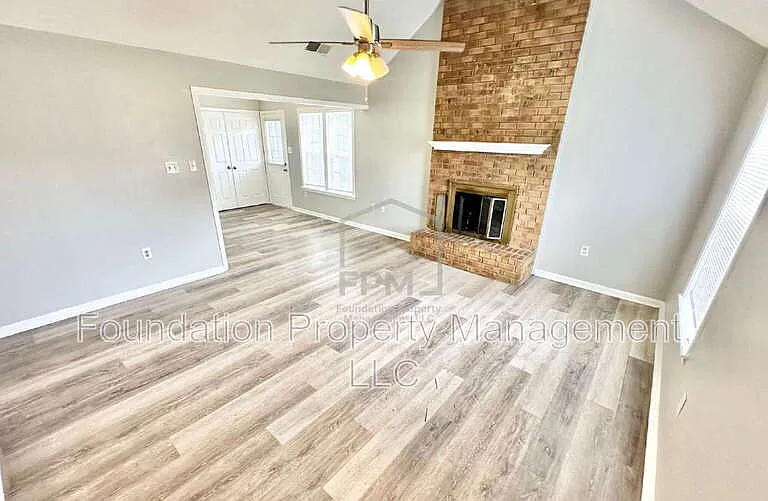 6220 Village Park Rd — Photo 5