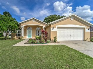 2921 Folklore Dr, Valrico, FL 33596