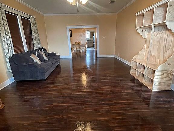 5th image of 707 W Hugo St #707