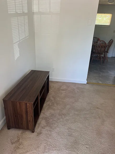 2 bed, 725 sqft, $850 — Photo 3