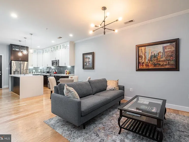 1443 Chapin St NW #104 — Photo 7