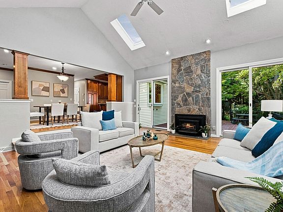 3rd image of 4 Webster Cir