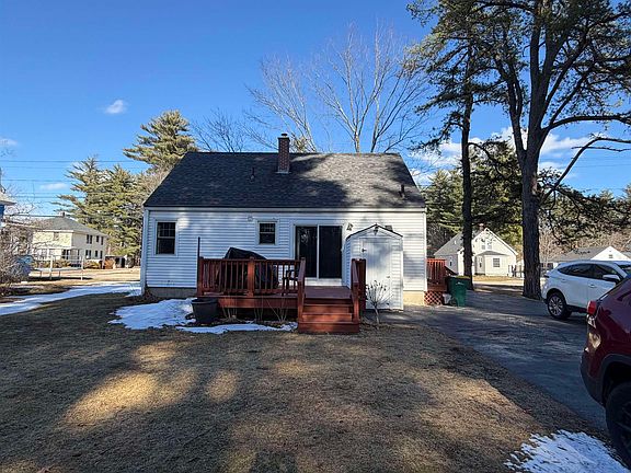 3rd image of 86 Chestnut Hill Road