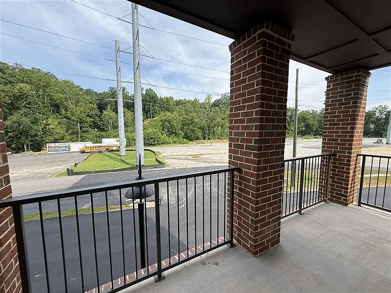 District on the Etowah Apartments — Photo 1437