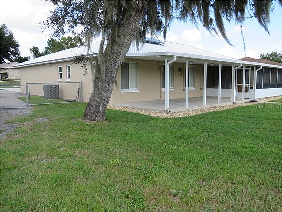 4th image of 1026 Lyric Dr