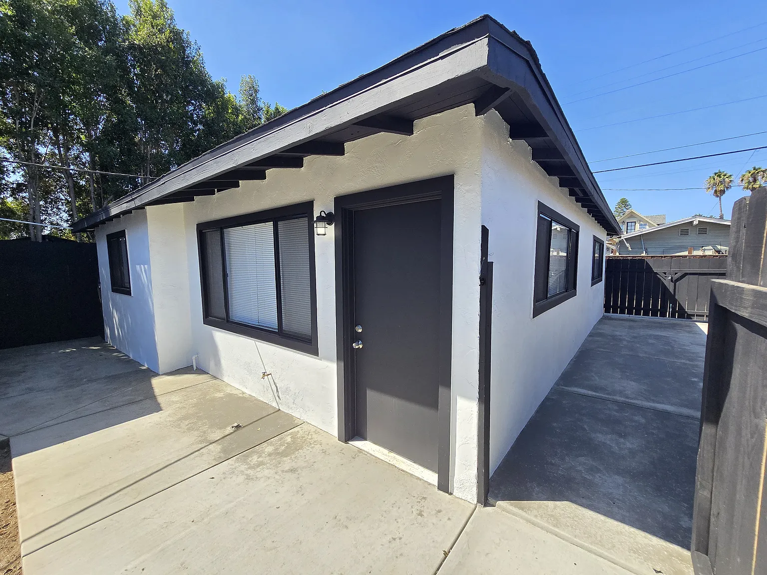 3 bed, $3,400 — Photo 1