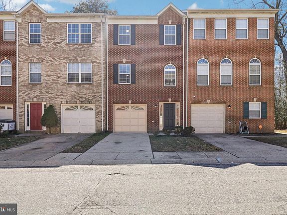 3rd image of 8033 Bloomsbury Pl