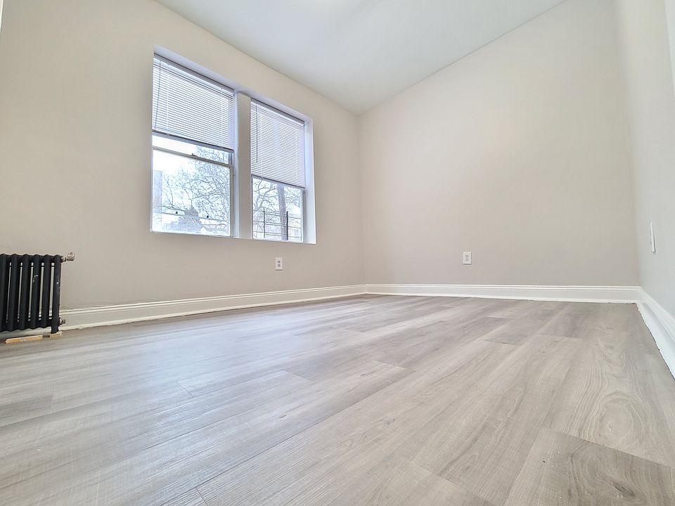2nd image of 5105 Hudson Ave #21E