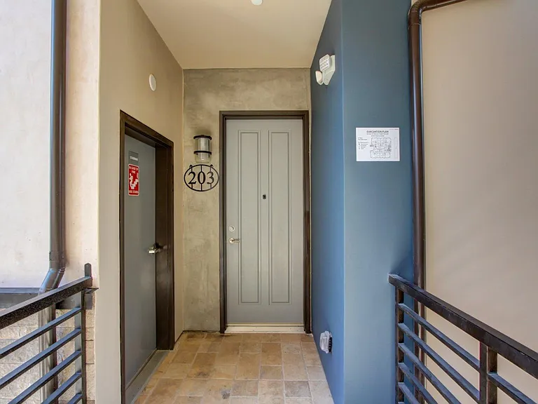 330 Salem St #304 — Photo 18