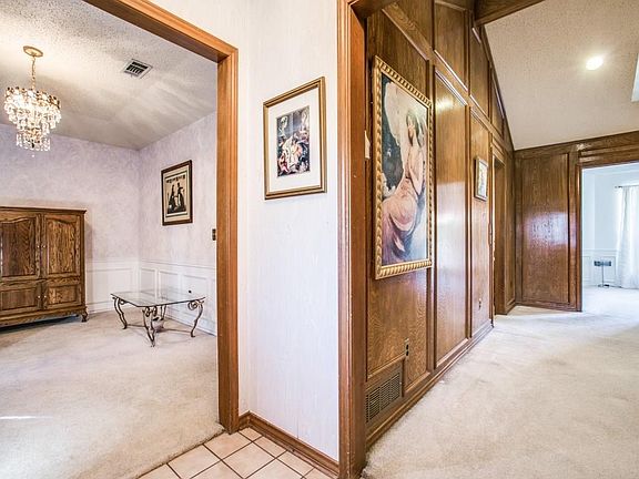 4th image of 2309 Evergreen Dr