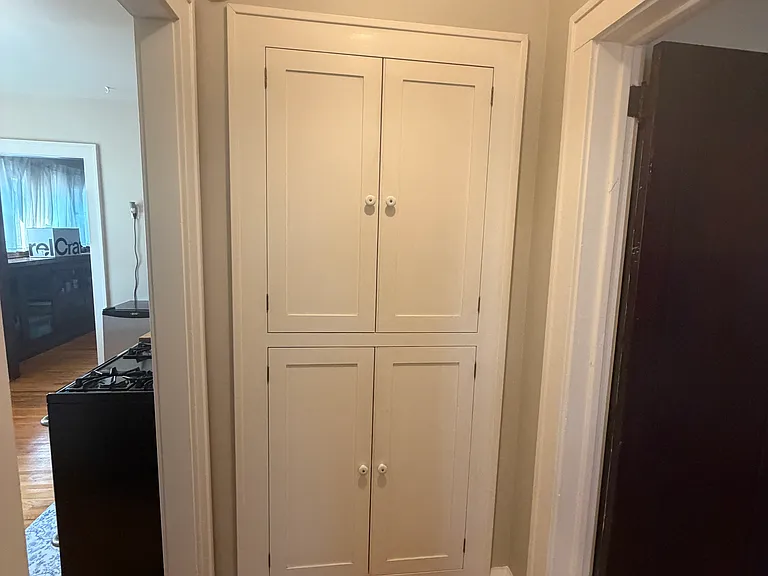 Pantry/cabinets for food storage