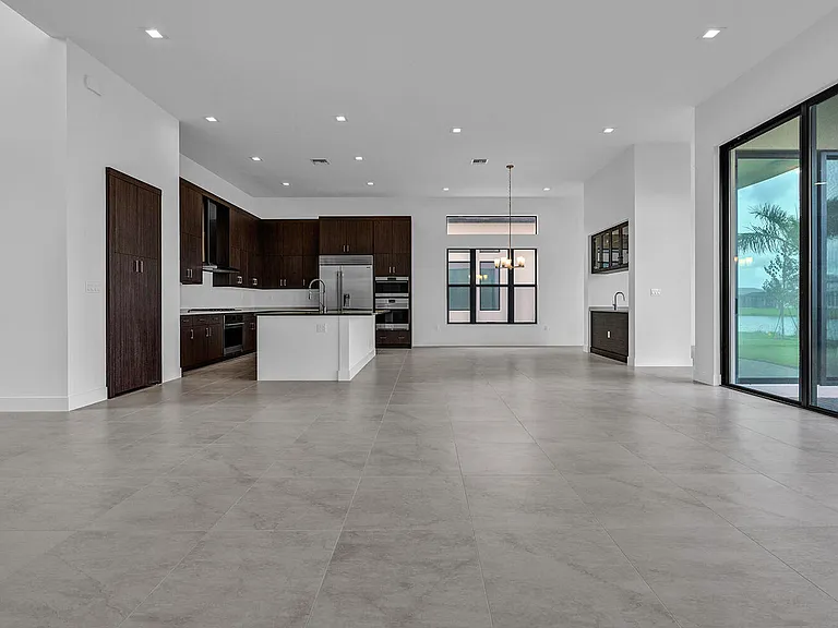 9523 Riverside Park Dr — Photo 7