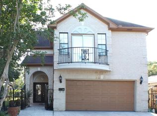 101 Shirleen Dr, Seabrook, TX 77586
