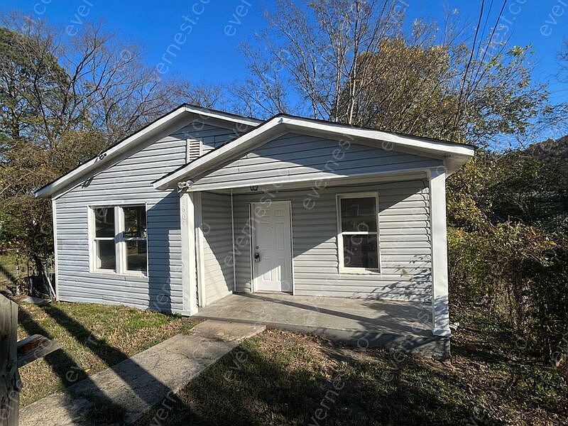 1st image of 2604 Koblentz Cir