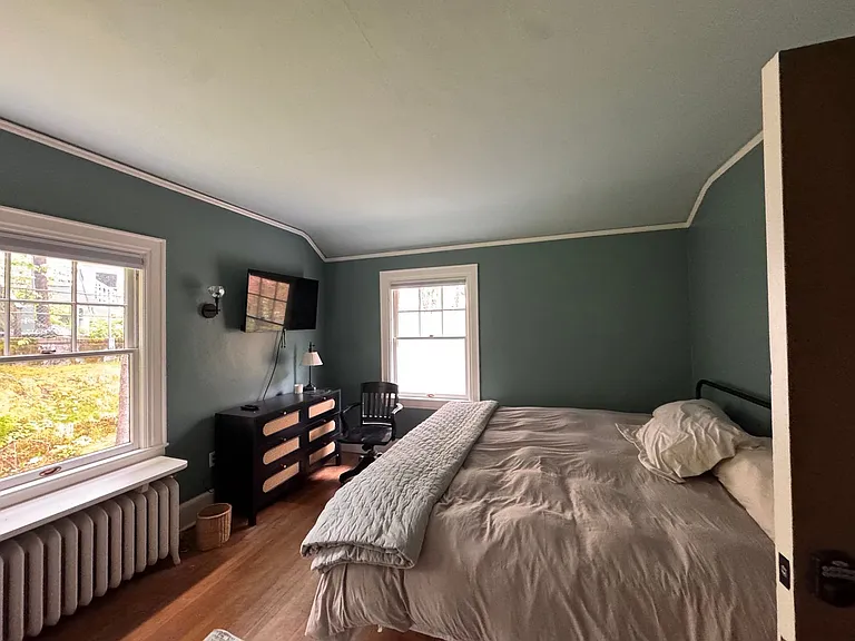 526 Main St — Photo 10
