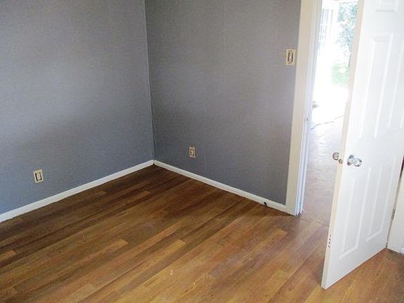 5th image of 203 E Aerl St