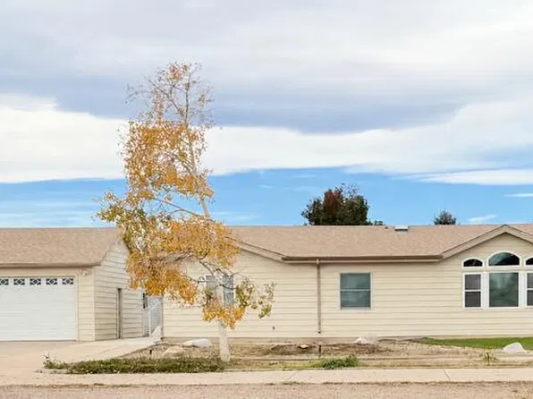 2790 Gore Rd, Pueblo, CO 81006