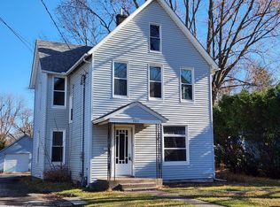 2211 17th St, Rock Island, IL 61201