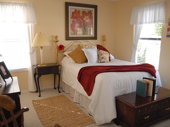 5th image of 831 Island Point Dr