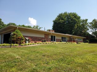 5301 Hempstead Rd, Indian Hills, KY 40207