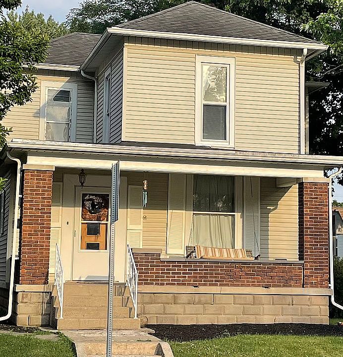 1st image of 421 Etna Ave