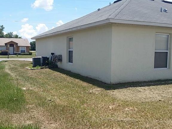 4th image of 323 Shad Way