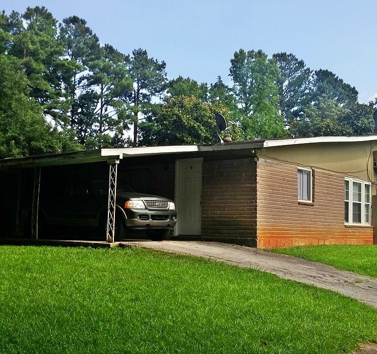 1st image of 4980 Central Dr APT D
