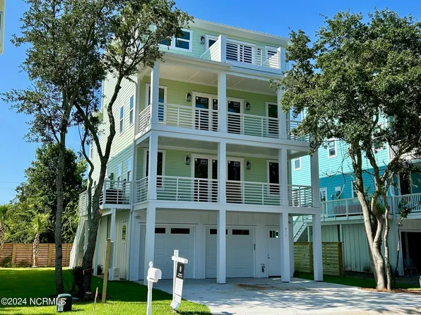 211 Annie Drive, Carolina Beach, NC 28428